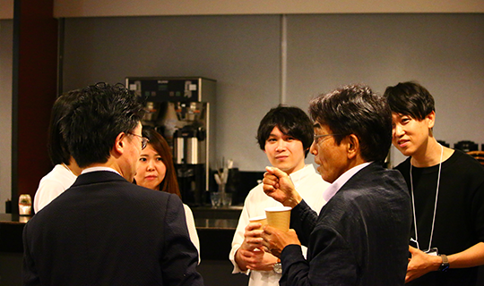 ネットワーキング